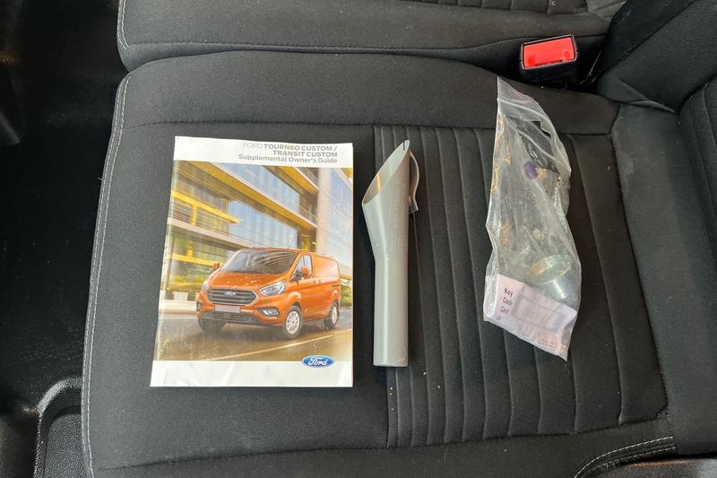 Used Ford Transit Custom 2023 for sale - 76480522: Photo 8