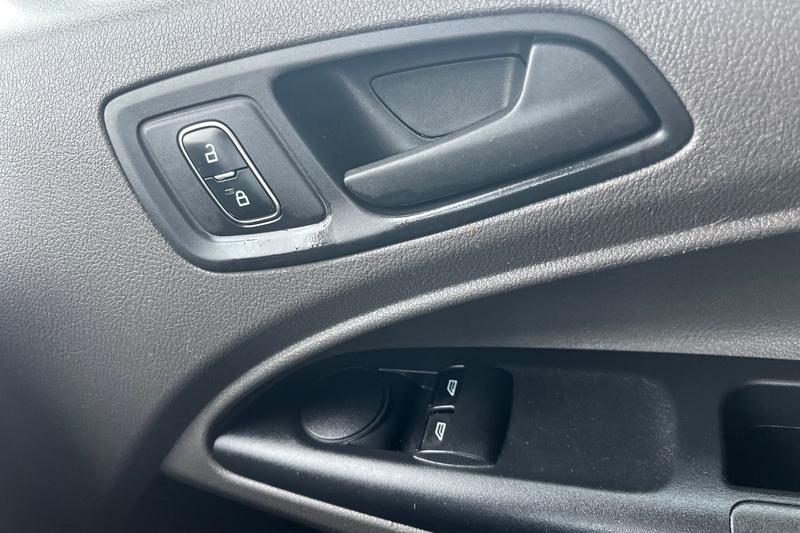 Used Ford Transit Connect 2023 for sale - 77336008: Photo 31