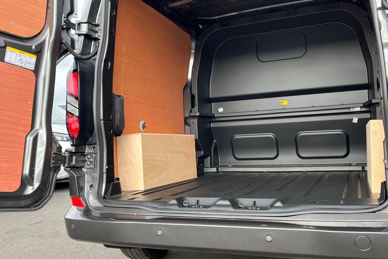 Used Ford Transit Custom 2025 for sale - 76394236: Photo 5