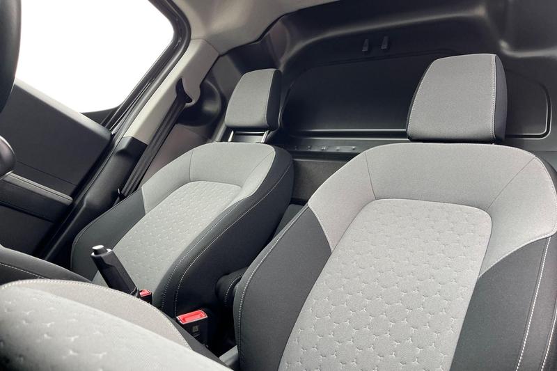 Used Ford Transit Courier 2024 for sale - 78171988: Photo 11