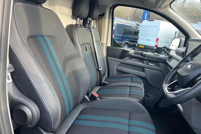 Used Ford E-Transit 2025 for sale - 76882612: Photo 11