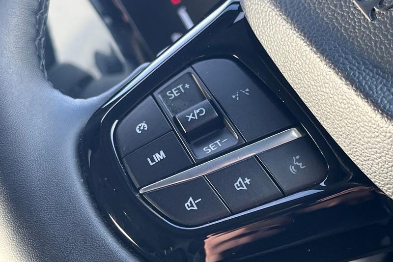 Used Ford E-Transit 2025 for sale - 76882612: Photo 18