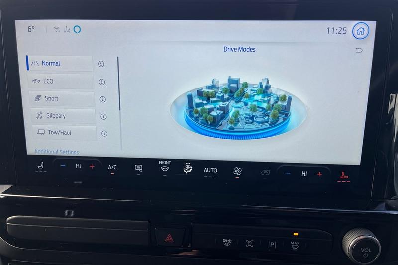 Used Ford E-Transit 2025 for sale - 76882612: Photo 26