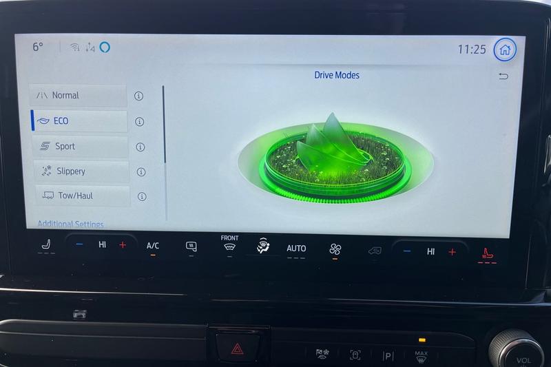 Used Ford E-Transit 2025 for sale - 76882612: Photo 27