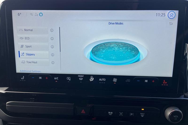 Used Ford E-Transit 2025 for sale - 76882612: Photo 29