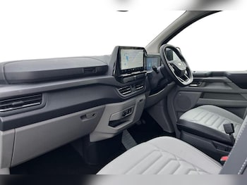 Used Ford Tourneo Custom 2025 for sale - 77785341: Photo