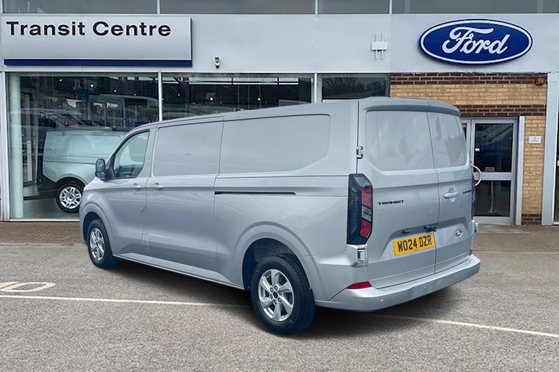 Used Ford Transit Custom 2024 for sale - 76452968: Photo 2