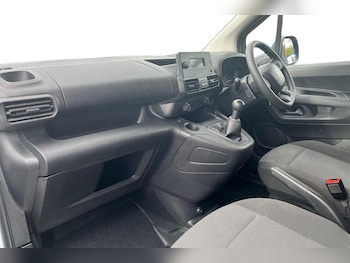 Used Citroen Berlingo 2021 for sale - 76064700: Photo