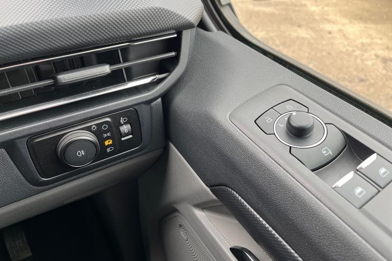 Used Ford Transit Custom 2025 for sale - 78117231: Photo 29