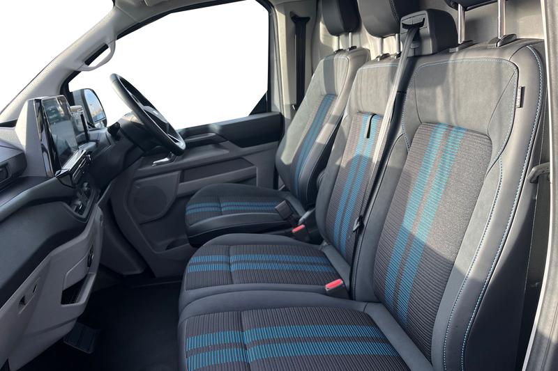 Used Ford Transit Custom 2025 for sale - 76882608: Photo 10