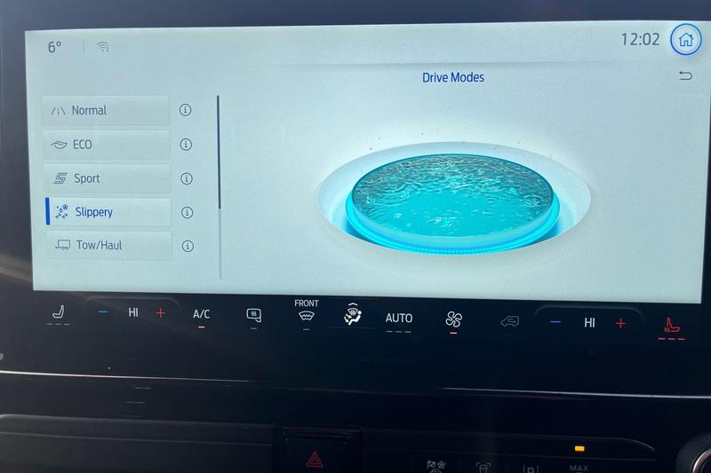 Used Ford Transit Custom 2025 for sale - 76882608: Photo 28