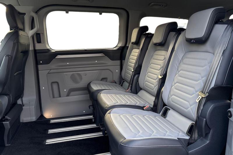 Used Ford Tourneo Custom 2025 for sale - 77359840: Photo 11