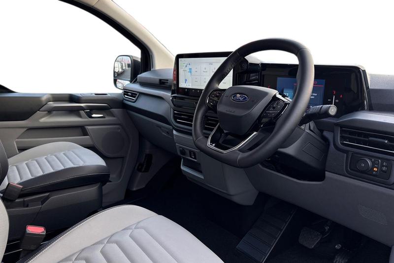 Used Ford Tourneo Custom 2025 for sale - 77359840: Photo 14