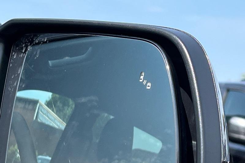 Vehicle 33