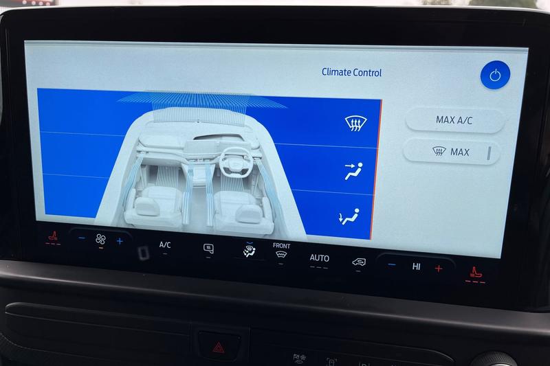 Used Ford Transit Custom 2025 for sale - 76480517: Photo 17