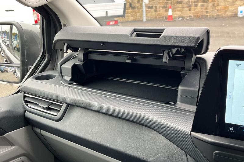 Used Ford Transit Custom 2025 for sale - 76480517: Photo 28