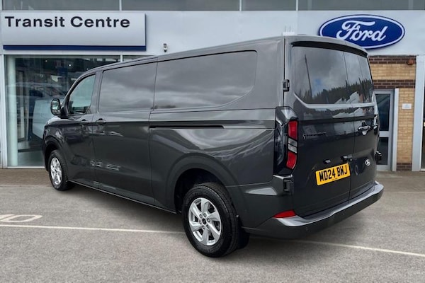Used Ford Transit Custom 2024 for sale - 76222579: Photo 2