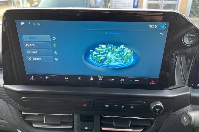 Used Ford Transit Custom 2025 for sale - 77085275: Photo 25