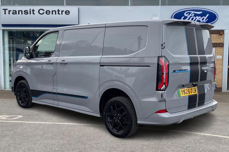 Used Ford E-Transit 2025 for sale - 78180276: Photo 2