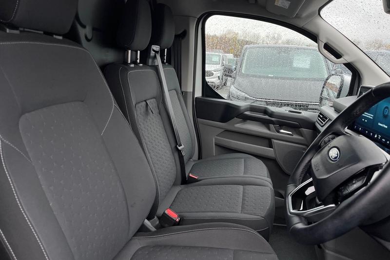 Used Ford Transit Custom 2025 for sale - 76960885: Photo 11