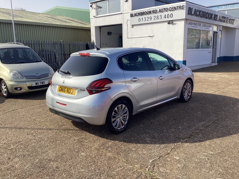 Used Peugeot 208 2016 for sale - 77766078: Photo 4