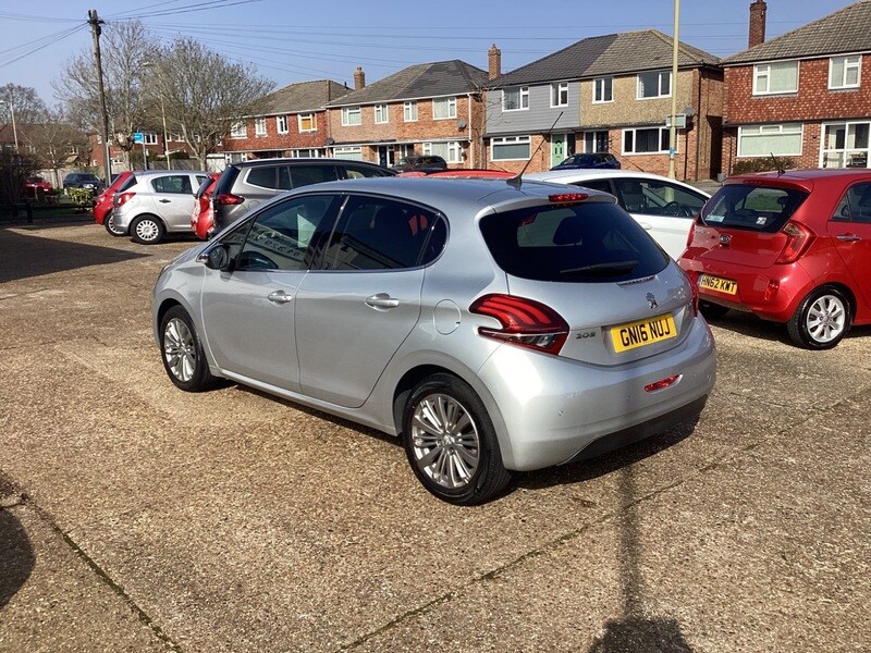 Used Peugeot 208 2016 for sale - 77766078: Photo 6