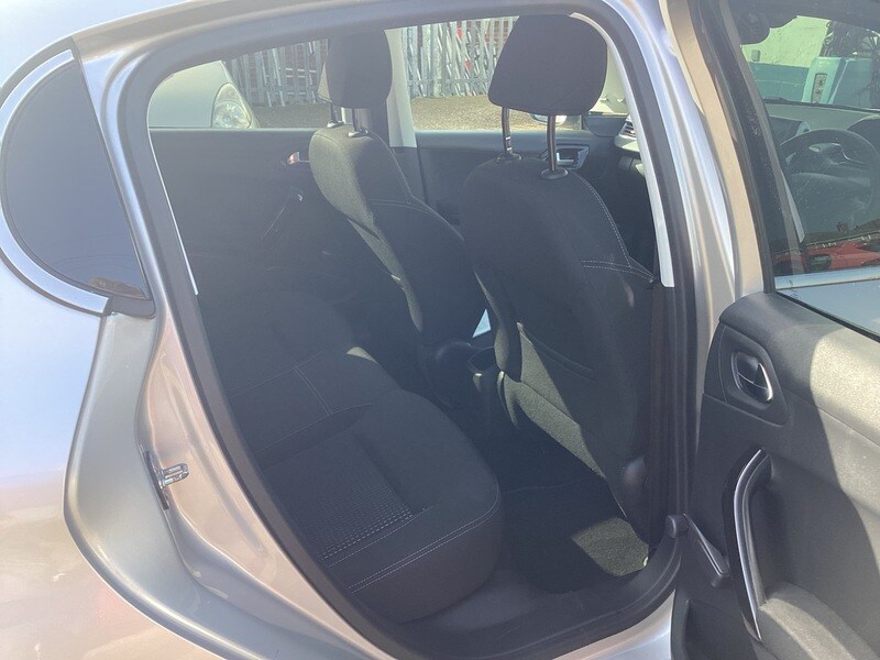 Used Peugeot 208 2016 for sale - 77766078: Photo 9