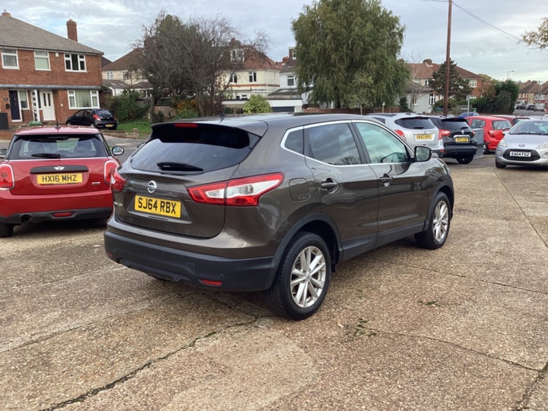 Used Nissan Qashqai 2014 for sale - 76570754: Photo 6