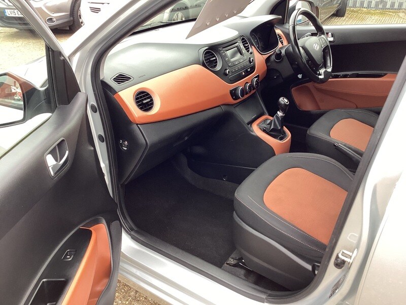 Used Hyundai i10 2014 for sale - 77584177: Photo 11