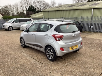 Used Hyundai i10 2014 for sale - 77584177: Photo