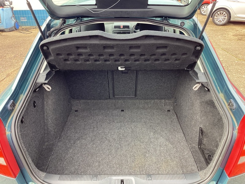 Used Skoda Octavia 2004 for sale - 77906103: Photo 10