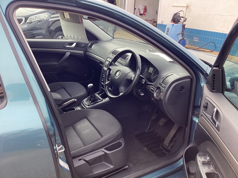 Used Skoda Octavia 2004 for sale - 77906103: Photo 8
