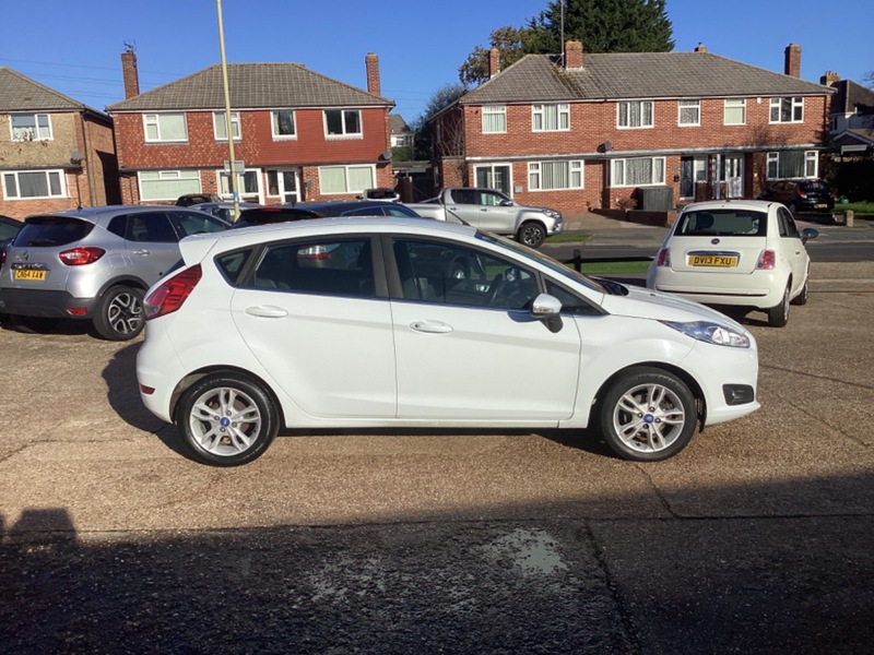 Used Ford Fiesta 2015 for sale - 76605327: Photo 7