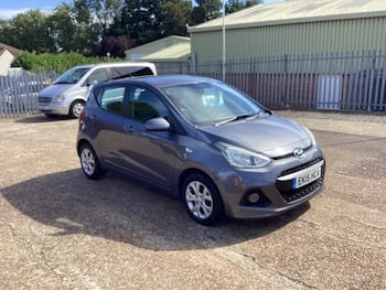 Used Hyundai i10 2015 for sale - 79654736: Photo