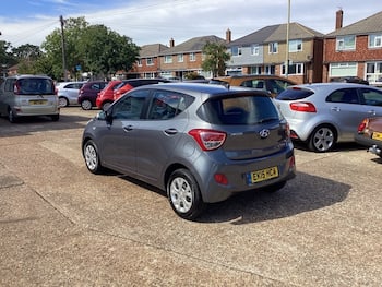 Used Hyundai i10 2015 for sale - 79654736: Photo