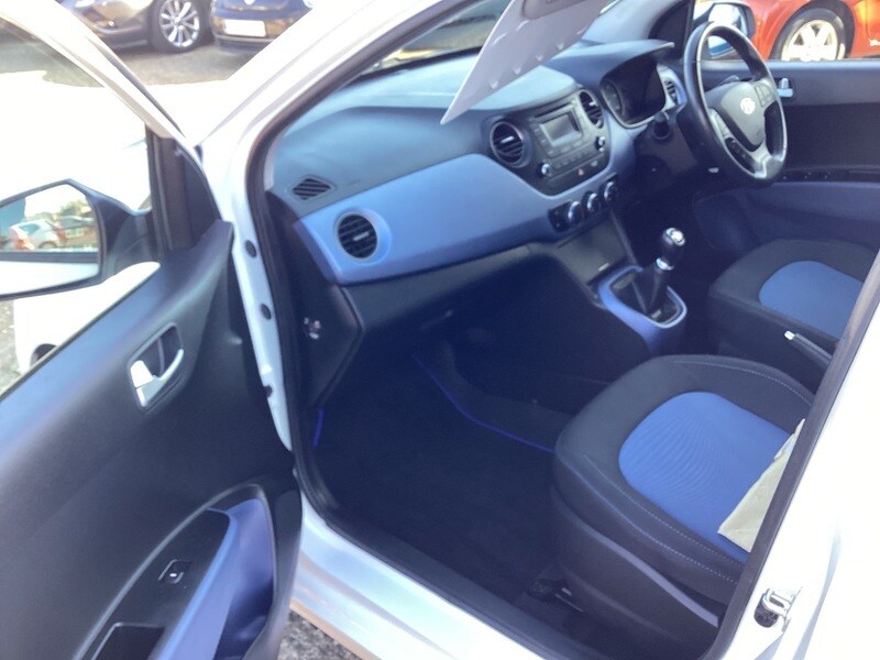 Used Hyundai i10 2015 for sale - 77920958: Photo 11