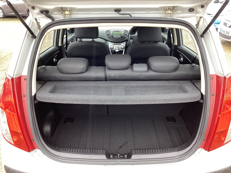 Used Hyundai i10 2010 for sale - 77547916: Photo 10