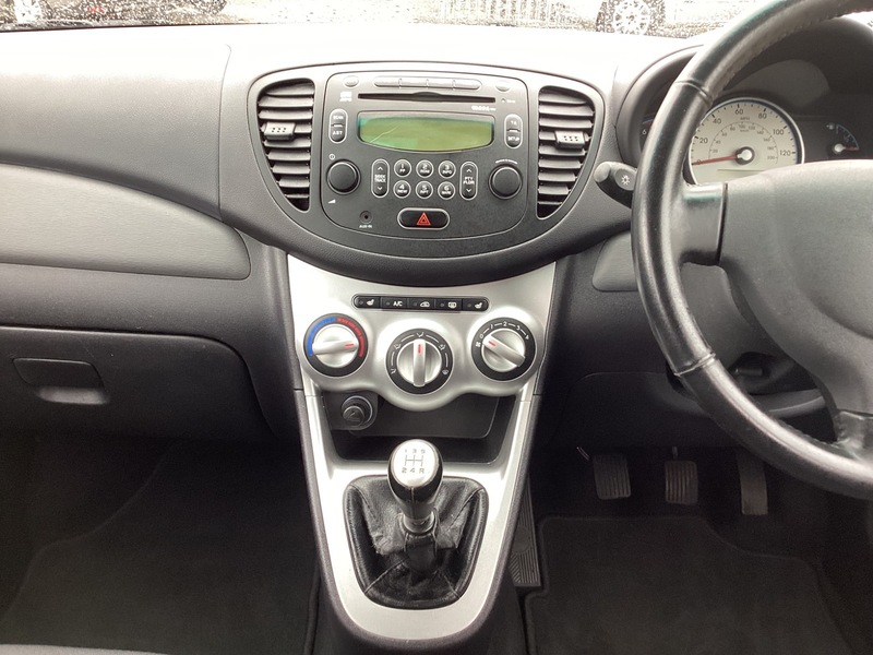 Used Hyundai i10 2010 for sale - 77547916: Photo 12