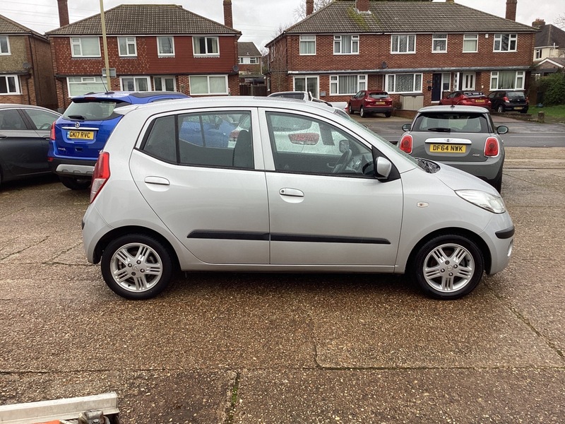Used Hyundai i10 2010 for sale - 77547916: Photo 7