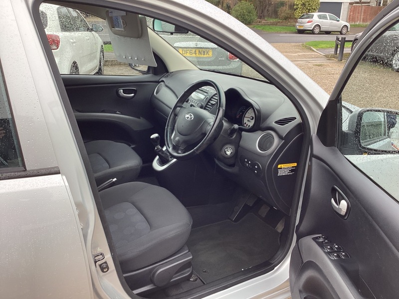 Used Hyundai i10 2010 for sale - 77547916: Photo 8