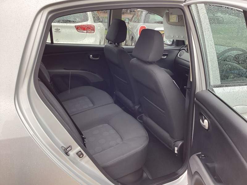 Used Hyundai i10 2010 for sale - 77547916: Photo 9