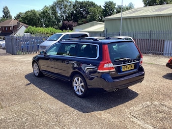 Used Volvo V70 2015 for sale - 78956037: Photo