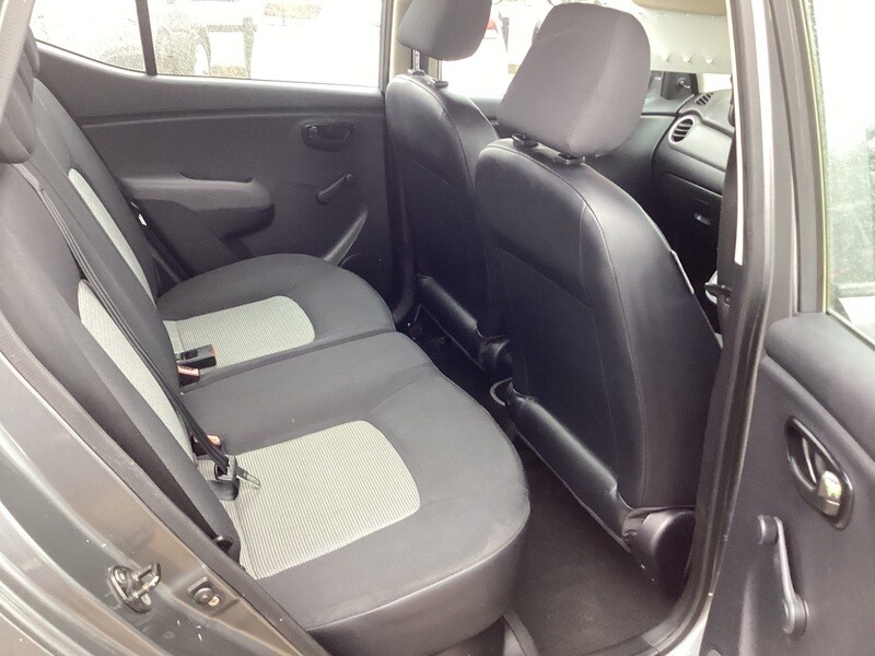 Used Hyundai i10 2009 for sale - 77594994: Photo 9