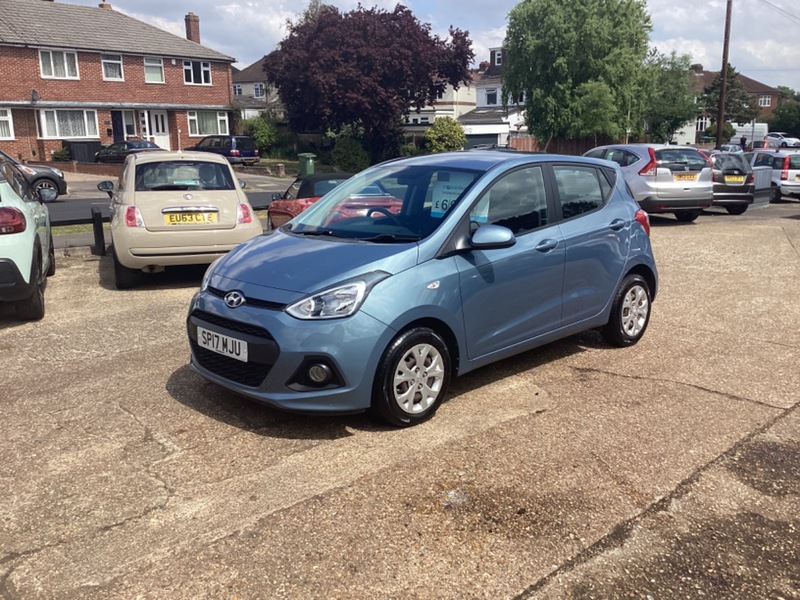 Used Hyundai i10 2017 for sale - 76400070: Photo 1