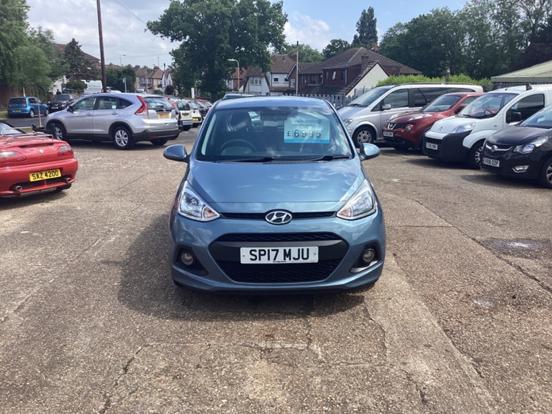 Used Hyundai i10 2017 for sale - 76400070: Photo 2