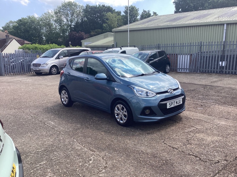 Used Hyundai i10 2017 for sale - 76400070: Photo 3