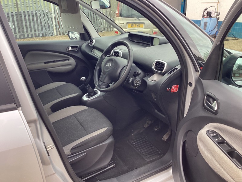 Used Citroen C3 Picasso 2013 for sale - 76400079: Photo 8