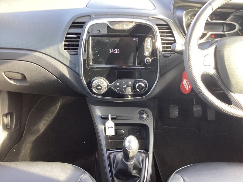 Used Renault Captur 2015 for sale - 77735377: Photo 11