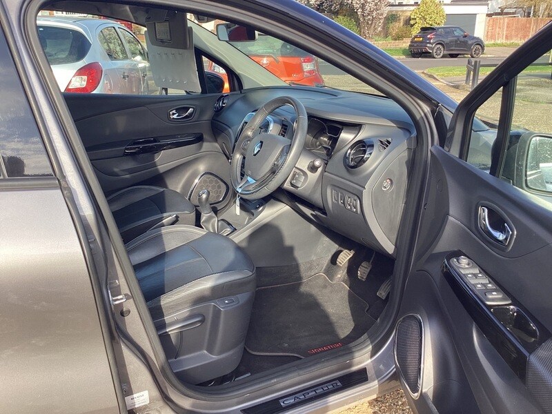 Used Renault Captur 2015 for sale - 77735377: Photo 8