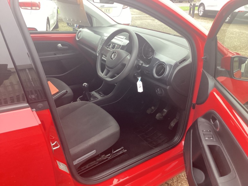 Used Volkswagen up! 2018 for sale - 77132624: Photo 8